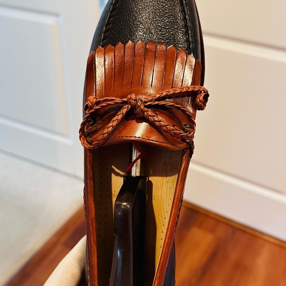 Allen Edmonds Brown and Black Leather Loafers - Picture 7 of 16